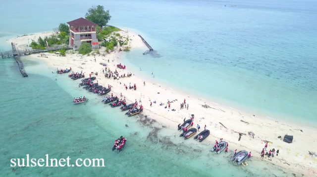 Keindahan Pulau Kodingareng Keke Di Makassar